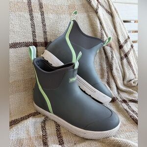 Xtratuf Womens Wheelhouse Waterproof Boot Gray